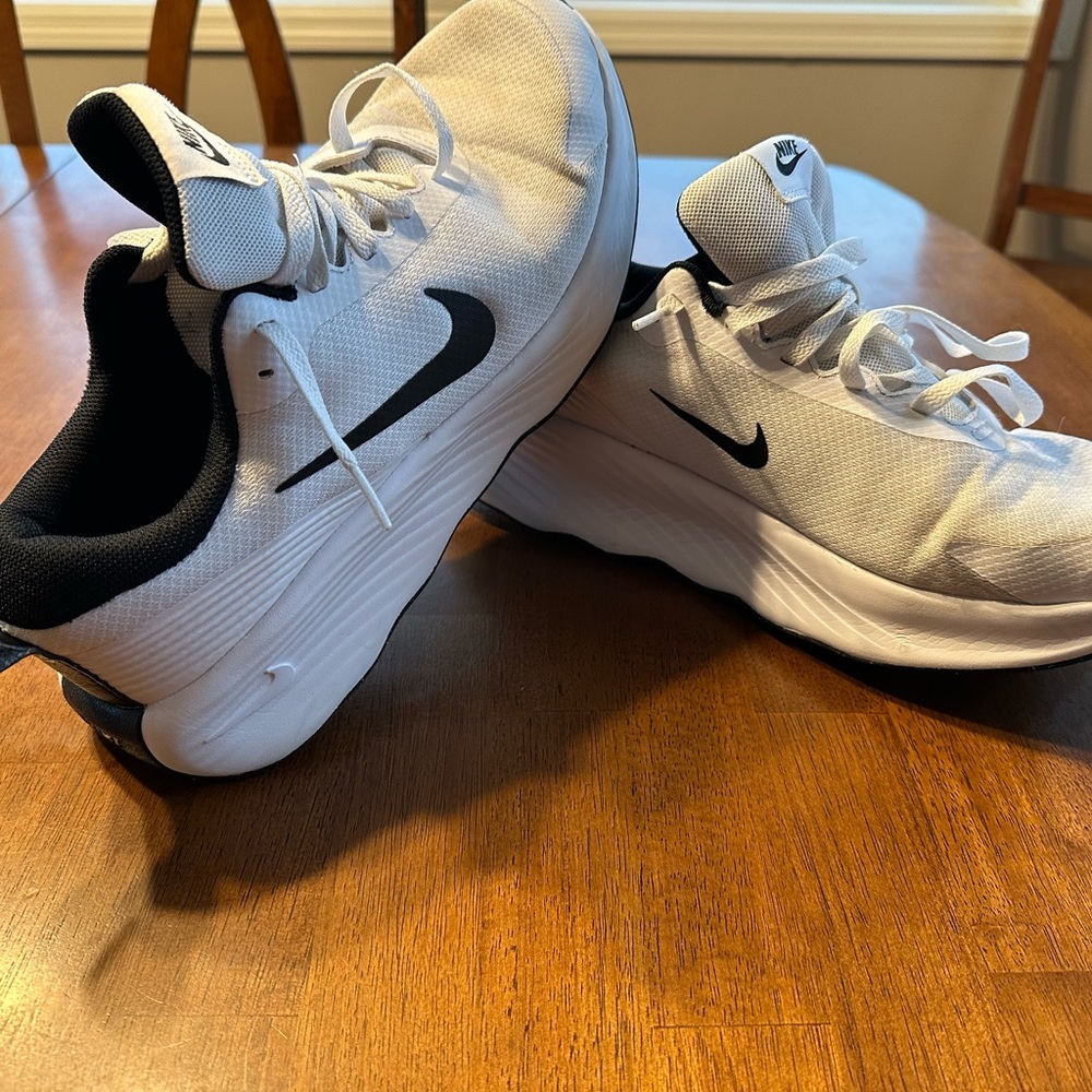 Nike White and Black Athletic Sneakers